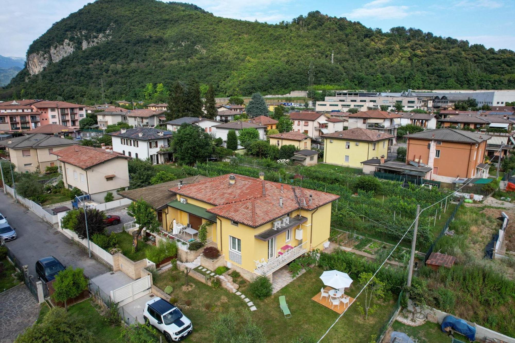Ll Gelsomino Di Bazzani Lägenhet Villanuova sul clisi Exteriör bild
